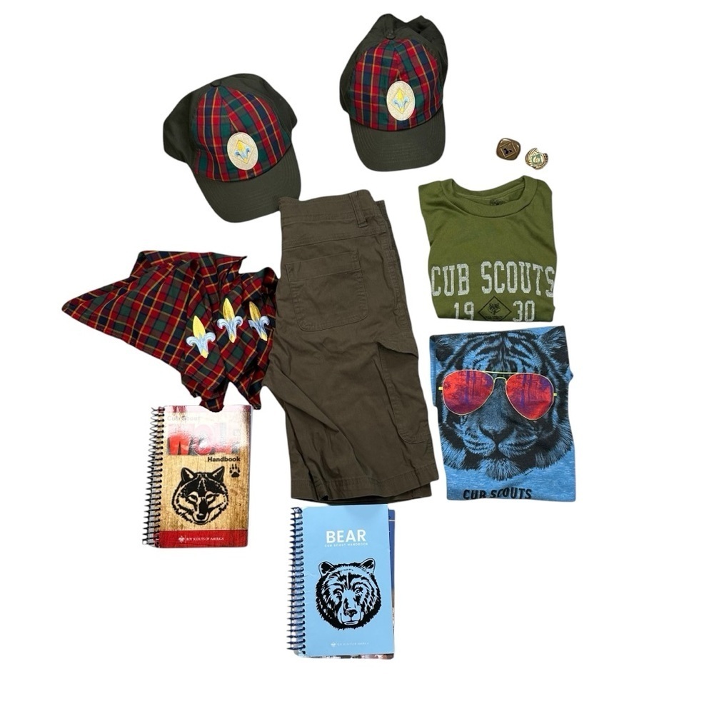 Cub Scouts Set Hats Neckerchiefs Shirts Cargo Shorts Books